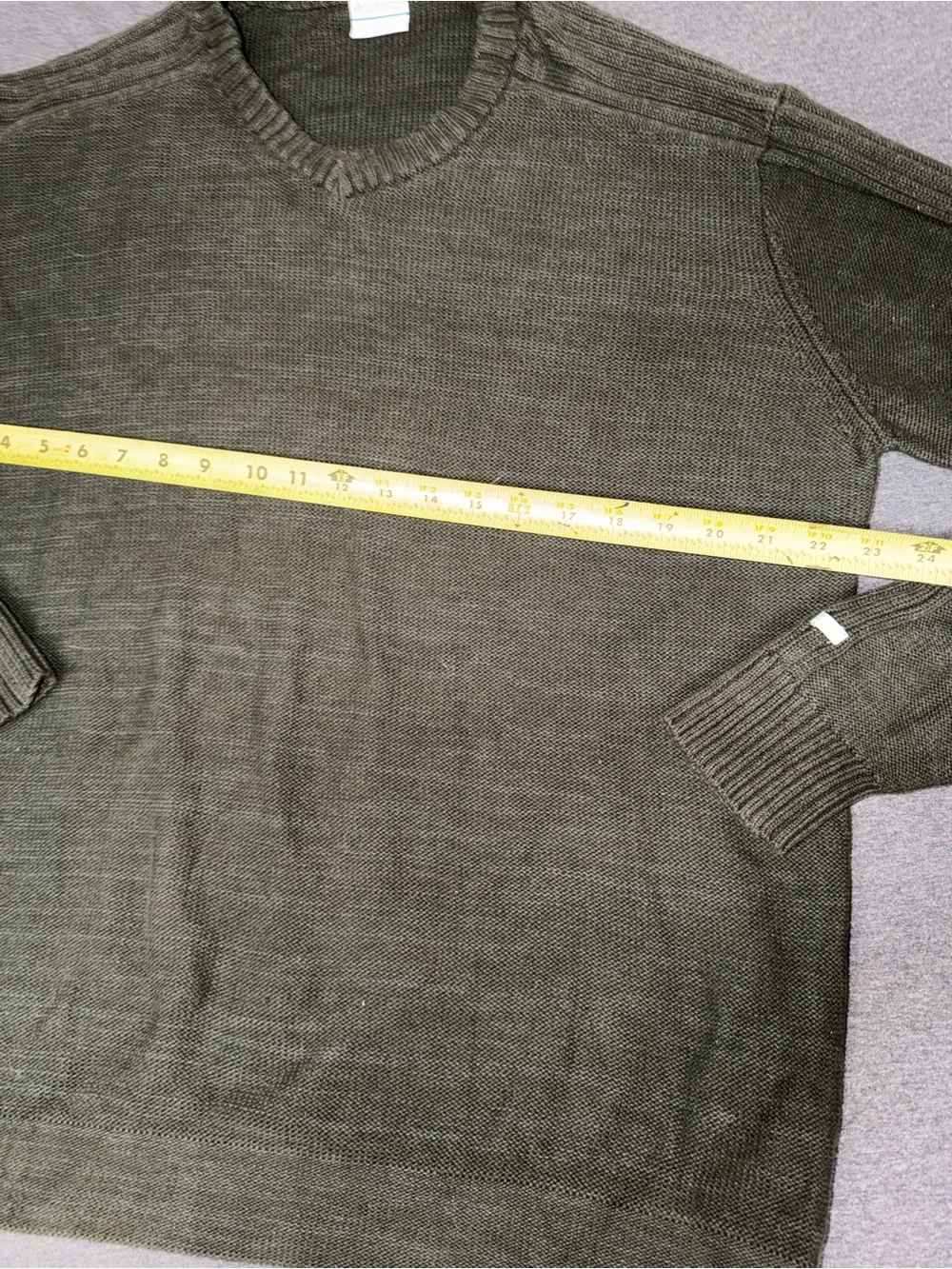Men's Columbia Sweater in Olive Green Size XL
